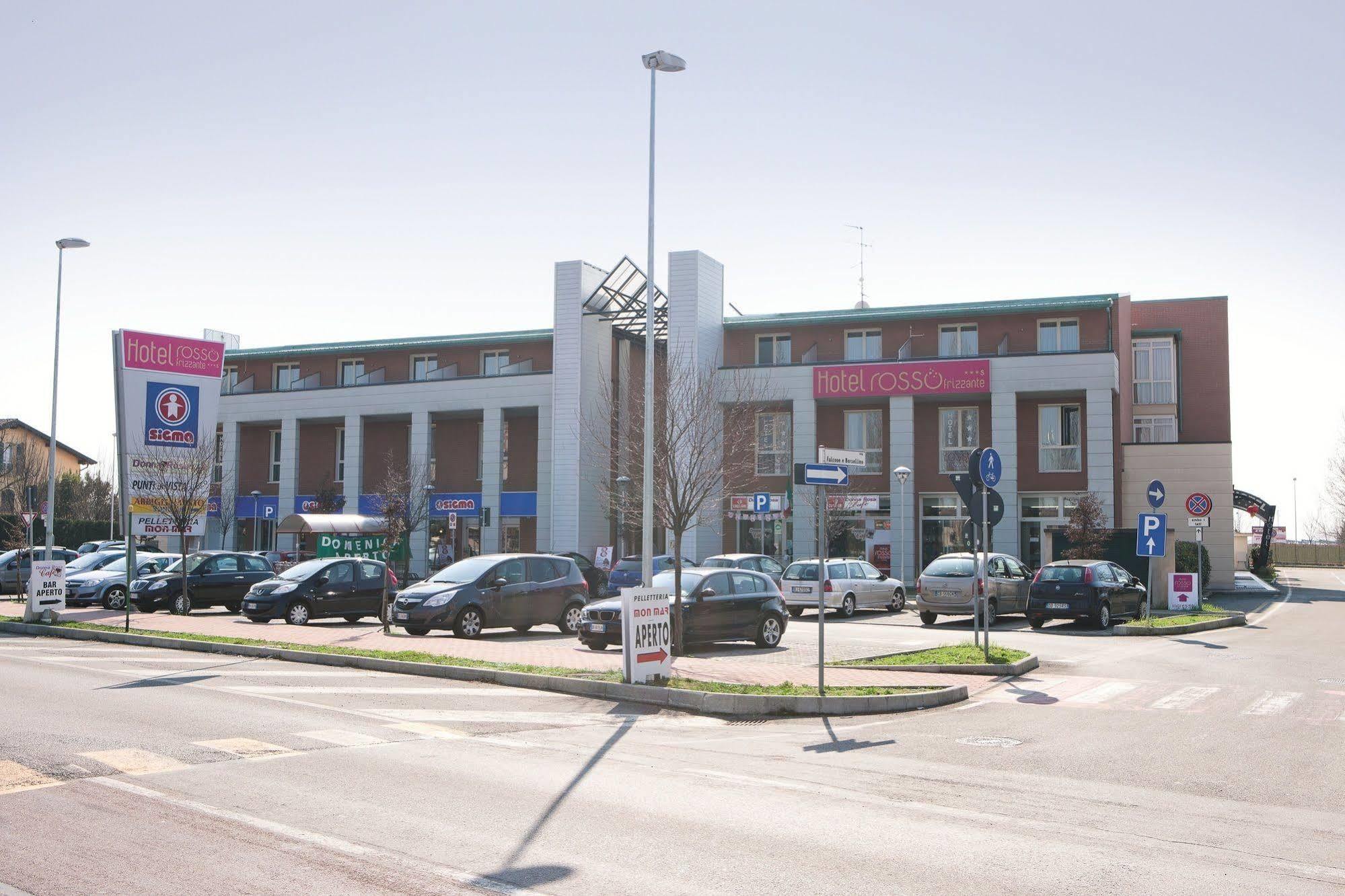 Rosso Frizzante Hotel Sorbara Exterior photo